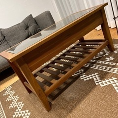 テールブル・ソファーの画像