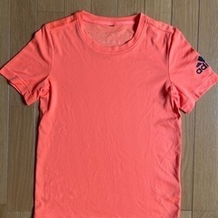 アディダス  adidas  160  オレンジ　Tシャツ　の画像
