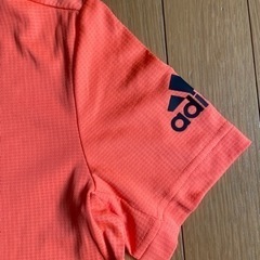 アディダス  adidas  160  オレンジ　Tシャツ　の画像