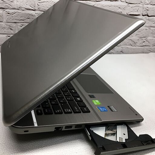 最強の一台【東芝 T874/87L】Core i7-4700MQ / GeForce 745M / メモリ24GB / SSD1TB(