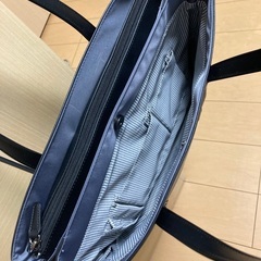 【値下げしました】就活・ビジネスバッグ　黒（A4入ります）女性用の画像