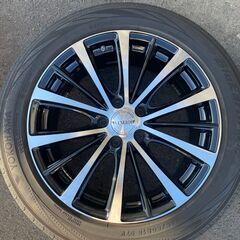 コスミック ヴェネルディ　18インチ　4本の画像