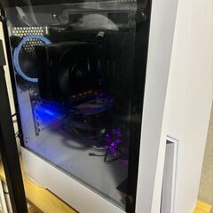 ゲーミングPC モニター 3 枚つき