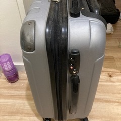 キャリーケース格安でお願いします