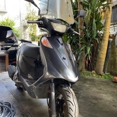 　v125  部品どり　
バイク スズキ