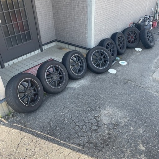 車のパーツ タイヤ、ホイール