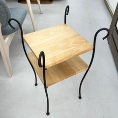 【お買い得‼️】アンティーク調♪ アイアン脚 30cm角サイドテーブル コーナー 花台 インテリア家具の画像