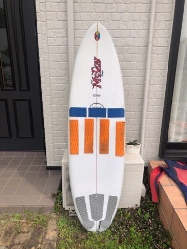 美品　サーフボード　6.1 浮力40リットル
