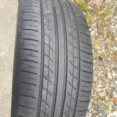 車のパーツ タイヤ、ホイール