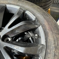 車のパーツ タイヤ、ホイール