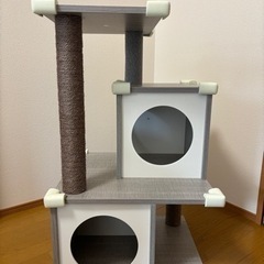 0時まで4500円➡︎2000円　木目調 グレー キャットタワー