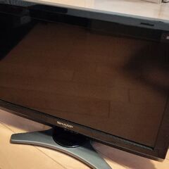 2010年製のシャープ液晶テレビ