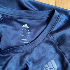 アディダス  adidas  ネイビー　160  Tシャツ　の画像