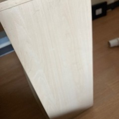 木製CDラック家具の画像