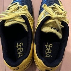 22cm  asics　サッカースパイクの画像
