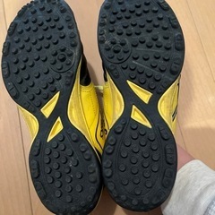 22cm  asics　サッカースパイクの画像