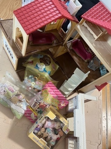 美品✨シルバニアファミリー、家と人形