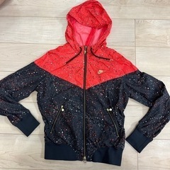 ナイキ　レディース　上着　ペンキ柄　
Mサイズの画像