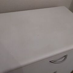 白のチェスト タンス 無料で差し上げますの画像