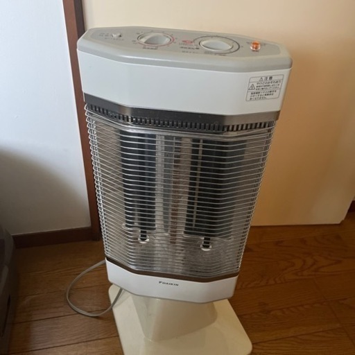 ダイキン 遠赤外線ヒーター 電気ヒーター