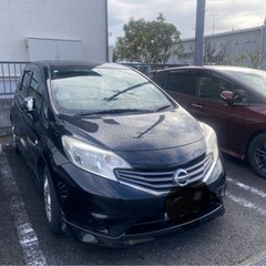 2014年式日産ノート　黒
