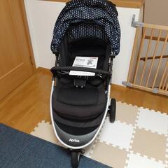 【レインカバー付】子供用品 ベビー用品  アップリカ三輪ベビーカー