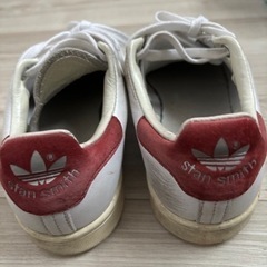 adidas スタンスミスの画像