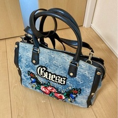 美品　guessハンドバッグ　値下げしました
