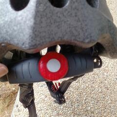 自転車　ヘルメット　手袋の画像