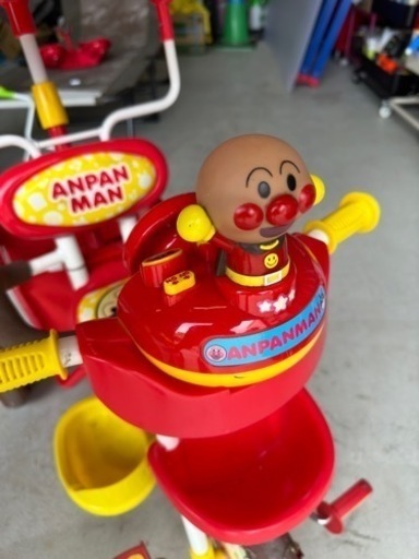 アンパンマン  三輪車　デラックス　おもちゃ