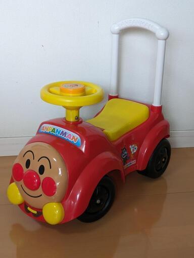アンパンマンカー おもちゃ  乗用玩具