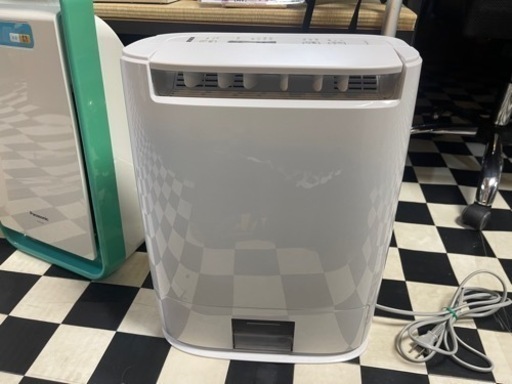【リサイクルサービス八光】2019年製　パナソニック　衣類乾燥除湿機 デシカント式　F-YZS60-A