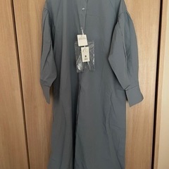 新品タグ付きギャザースリーブシャツワンピースの画像
