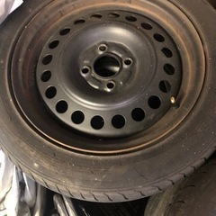 車のパーツ タイヤ、ホイール