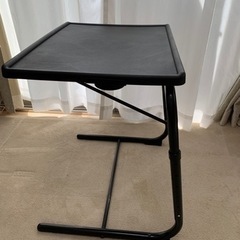 高さ角度調節可能！折りたたみテーブル　サイドテーブル　パソコンデスクにも◎の画像