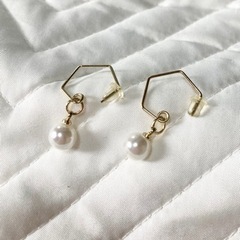 ピアス　アクセサリー　六角　パール　ビーズ