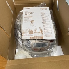 【ご相談中】TIGER 炊飯器　説明書・付属品付きの画像