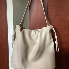 PIXY ACCS. A4収納可能肩掛けバックの画像