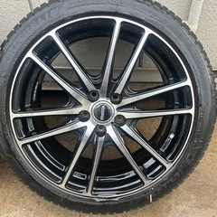 車のパーツ タイヤ、ホイール