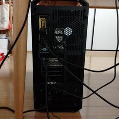 クリエイター向け　デスクトップパソコン　ディスプレイモニター付きの画像
