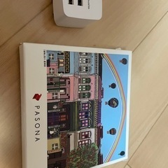 ワイヤレス充電機&USB 　おまけでアダプター付きの画像