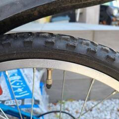 自転車 クロスバイクの画像