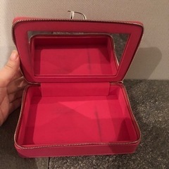 【5/7まで】Dior コスメケースの画像