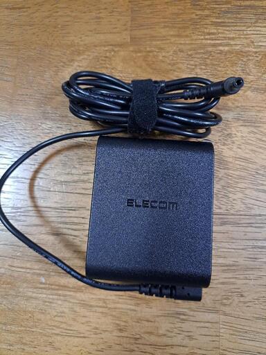 ELECOM　パソコンアダプター　中古品
