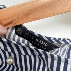 【ZARA】ZARABASIC トップス（パール付き）の画像