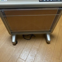家電 季節、空調家電 遠赤外線ヒーターの画像