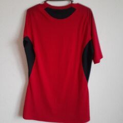 adidasシャツの画像