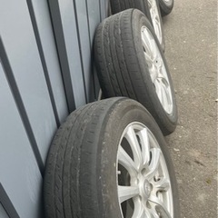 車のパーツ タイヤ、ホイール