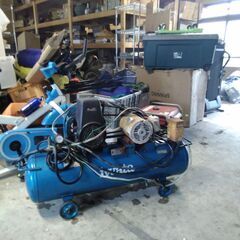 Iwata Air Compressor Model SP-15...