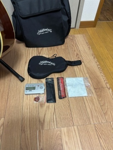 楽器 弦楽器、ギター　
